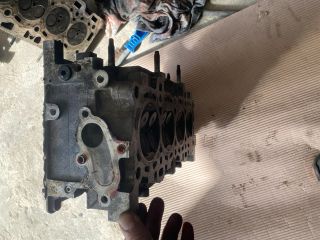 bontott FORD C-MAX II Hengerfej