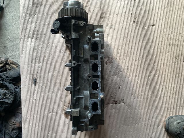 bontott FORD C-MAX II Hengerfej