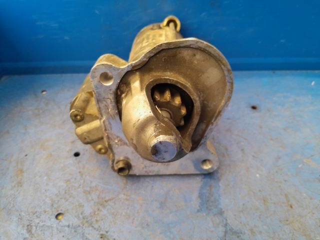 bontott FORD C-MAX II Önindító