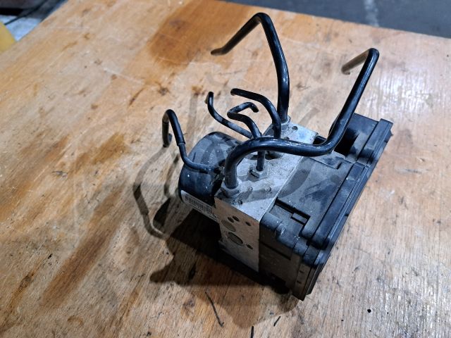 bontott FORD C-MAX II ABS Kocka