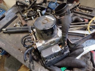 bontott FORD C-MAX II ABS Kocka