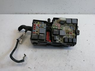 bontott FORD C-MAX II Biztosítéktábla Motortér