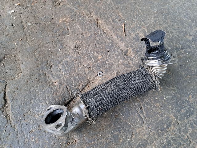 bontott FORD C-MAX II EGR Hűtő Cső