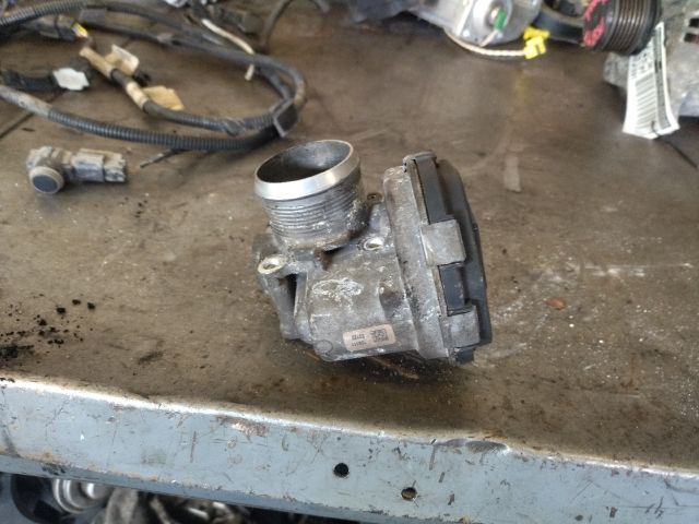 bontott FORD C-MAX II Fojtószelep (Elektromos)