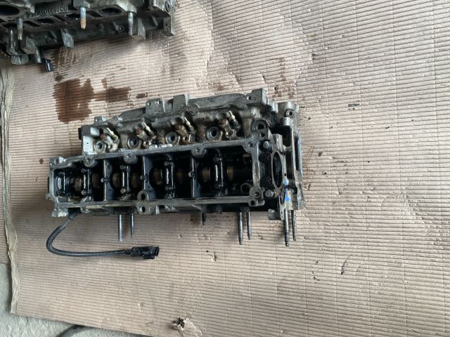 bontott FORD C-MAX II Hengerfej