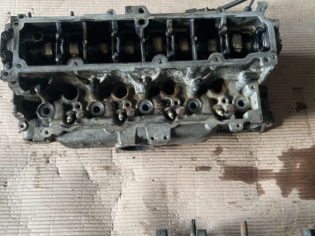 bontott FORD C-MAX II Hengerfej