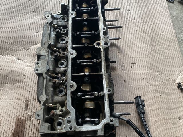 bontott FORD C-MAX II Hengerfej