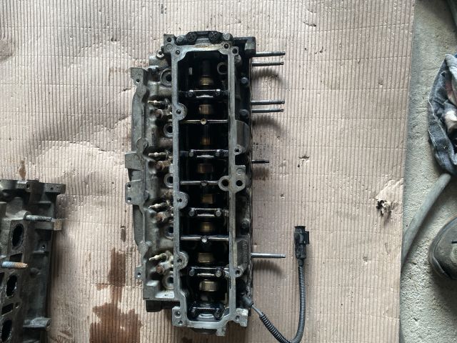 bontott FORD C-MAX II Hengerfej