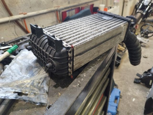 bontott FORD C-MAX II Intercooler
