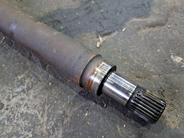 bontott FORD C-MAX II Jobb Féltengely