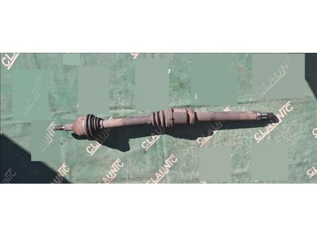 bontott FORD C-MAX II Jobb Féltengely