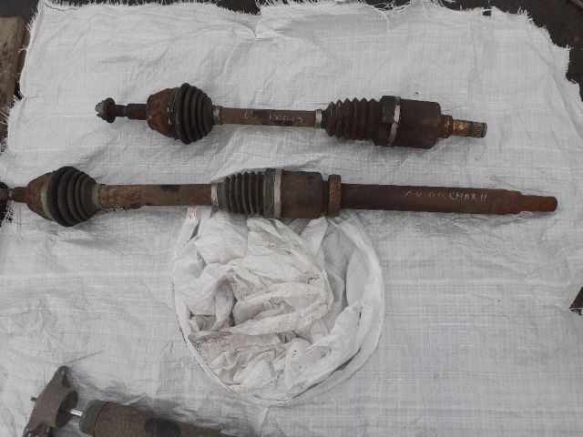 bontott FORD C-MAX II Jobb Féltengely