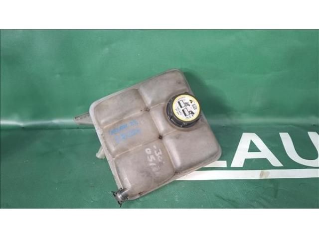 bontott FORD C-MAX II Kiegyenlítő Tartály