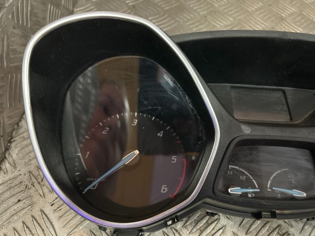 bontott FORD C-MAX II Kilométeróra