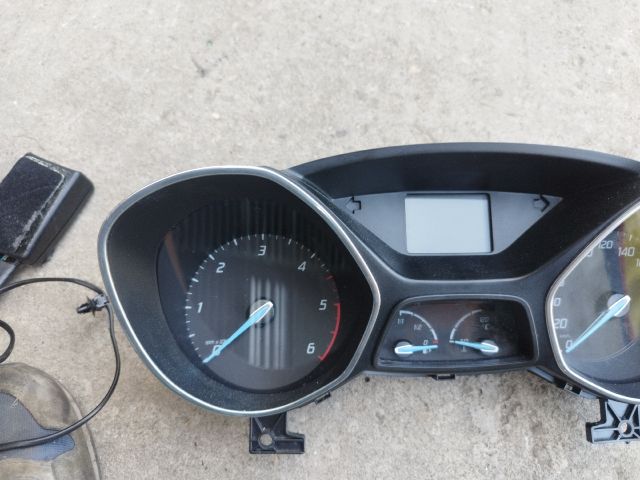 bontott FORD C-MAX II Kilométeróra