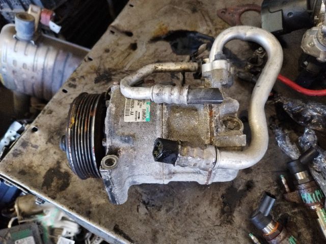 bontott FORD C-MAX II Klímakompresszor