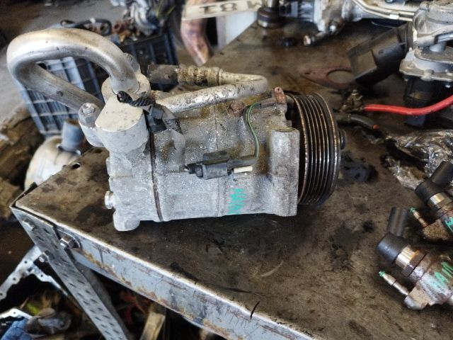 bontott FORD C-MAX II Klímakompresszor