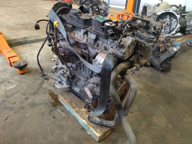 bontott FORD C-MAX II Motor (Fűzött blokk hengerfejjel)