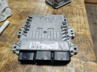 bontott FORD C-MAX II Motorvezérlő