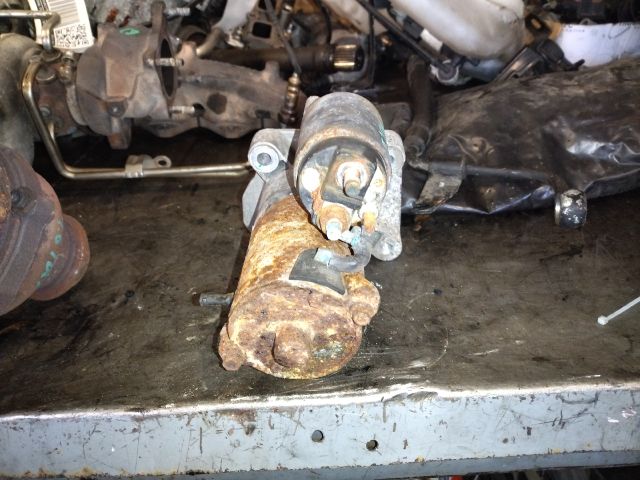 bontott FORD C-MAX II Önindító