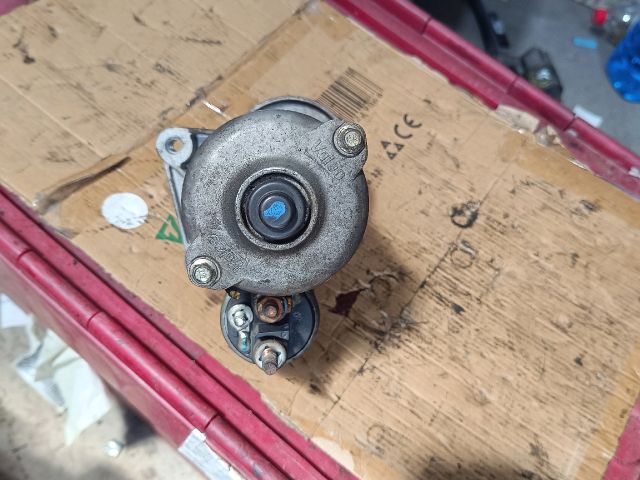 bontott FORD C-MAX II Önindító