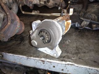 bontott FORD C-MAX II Önindító