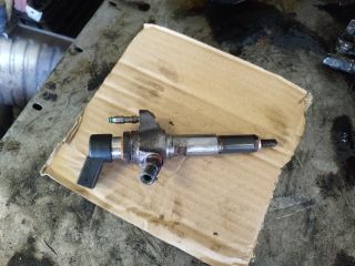 bontott FORD C-MAX II Porlasztó (1 db)