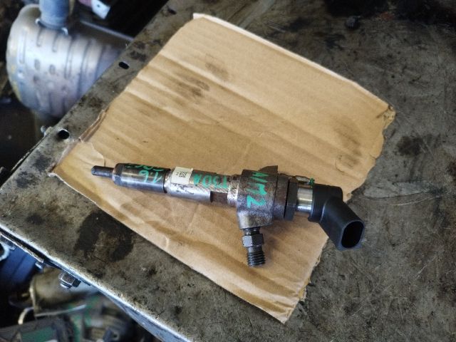 bontott FORD C-MAX II Porlasztó (1 db)