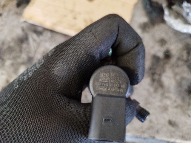 bontott FORD C-MAX II Porlasztó (1 db)