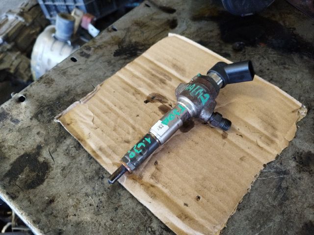 bontott FORD C-MAX II Porlasztó (1 db)