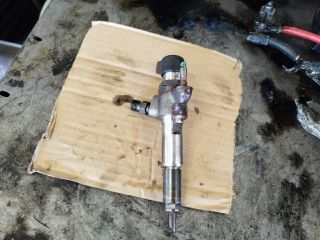 bontott FORD C-MAX II Porlasztó (1 db)