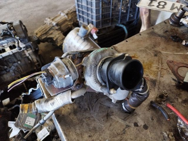 bontott FORD C-MAX II Turbó