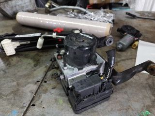 bontott FORD C-MAX II ABS Kocka