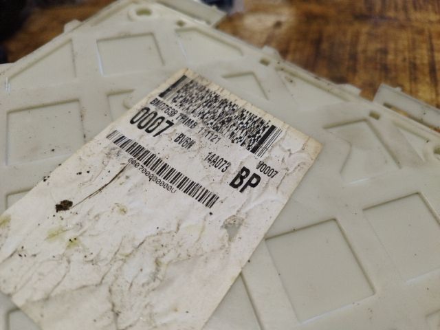 bontott FORD C-MAX II Biztosítéktábla Motortér