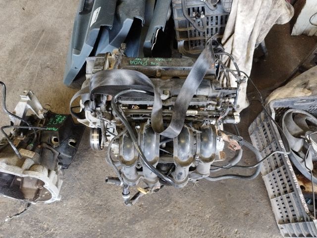 bontott FORD C-MAX II Motor (Fűzött blokk hengerfejjel)