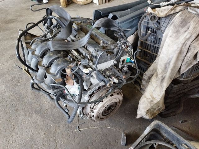 bontott FORD C-MAX II Motor (Fűzött blokk hengerfejjel)