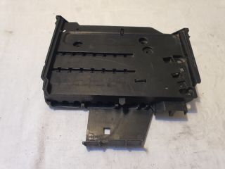 bontott FORD C-MAX II Biztosítéktábla Motortér