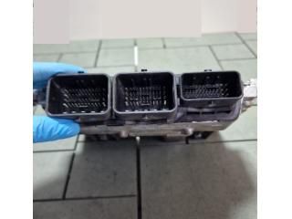 bontott FORD C-MAX II Motorvezérlő