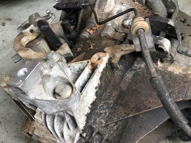 bontott FORD C-MAX II Váltó (Mechanikus)