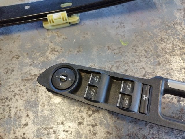 bontott FORD C-MAX II Ablakemelő és Tükör Kapcsoló