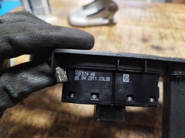 bontott FORD C-MAX II Ablakfűtés Kapcsoló