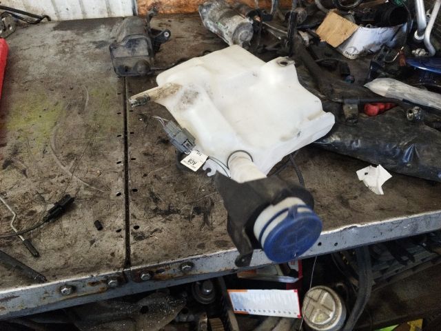 bontott FORD C-MAX II Ablakmosó Tartály