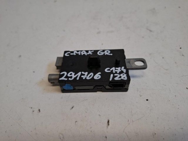 bontott FORD C-MAX II Antenna Erősítő