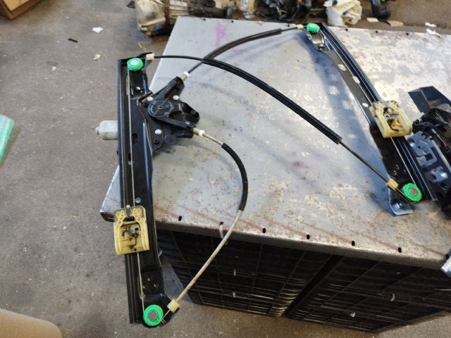 bontott FORD C-MAX II Bal első Ablakemelő Szerkezet (Elektromos)