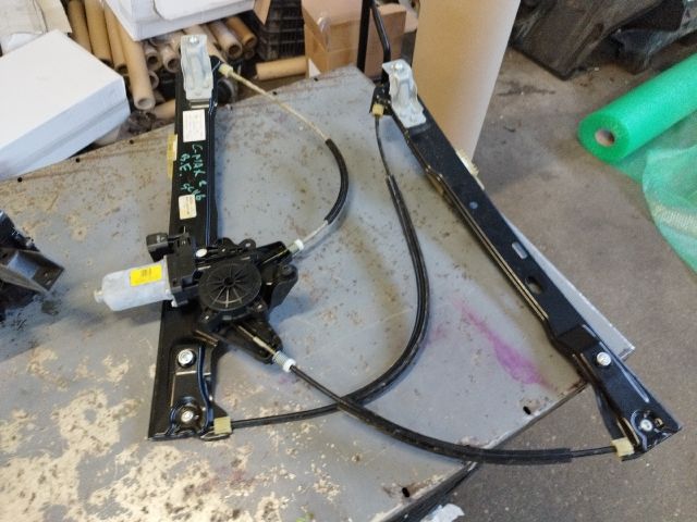 bontott FORD C-MAX II Bal első Ablakemelő Szerkezet (Elektromos)