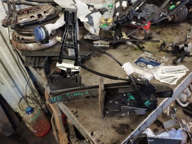 bontott FORD C-MAX II Bal első Ajtózár