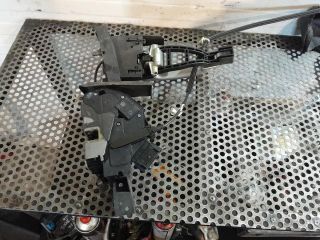 bontott FORD C-MAX II Bal első Ajtózár