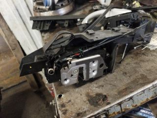 bontott FORD C-MAX II Bal első Ajtózár