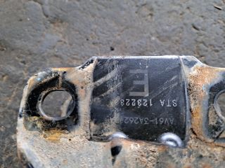 bontott FORD C-MAX II Bal első Alsó Lengőkar