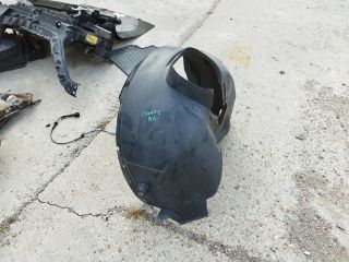 bontott FORD C-MAX II Bal első Dobbetét (Kerékjárati, Műanyag)